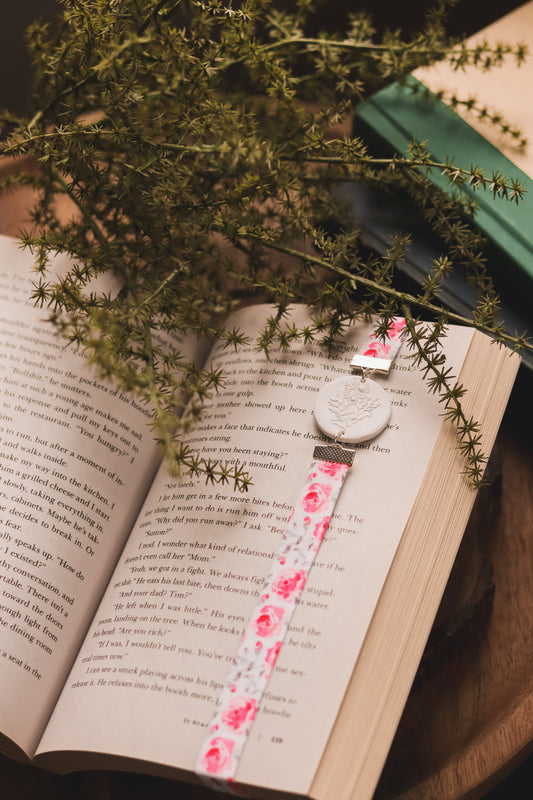 Bouquet Bookmark